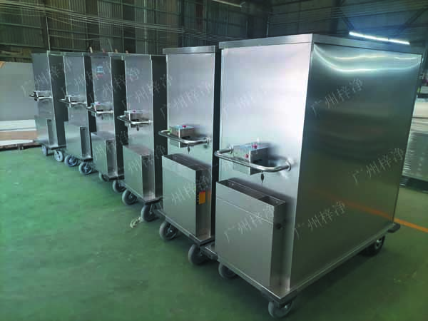 一次性物品電動轉運車采用304拉絲不銹鋼板面板厚度：≥1.2mm,表面作拉絲亞光處理。